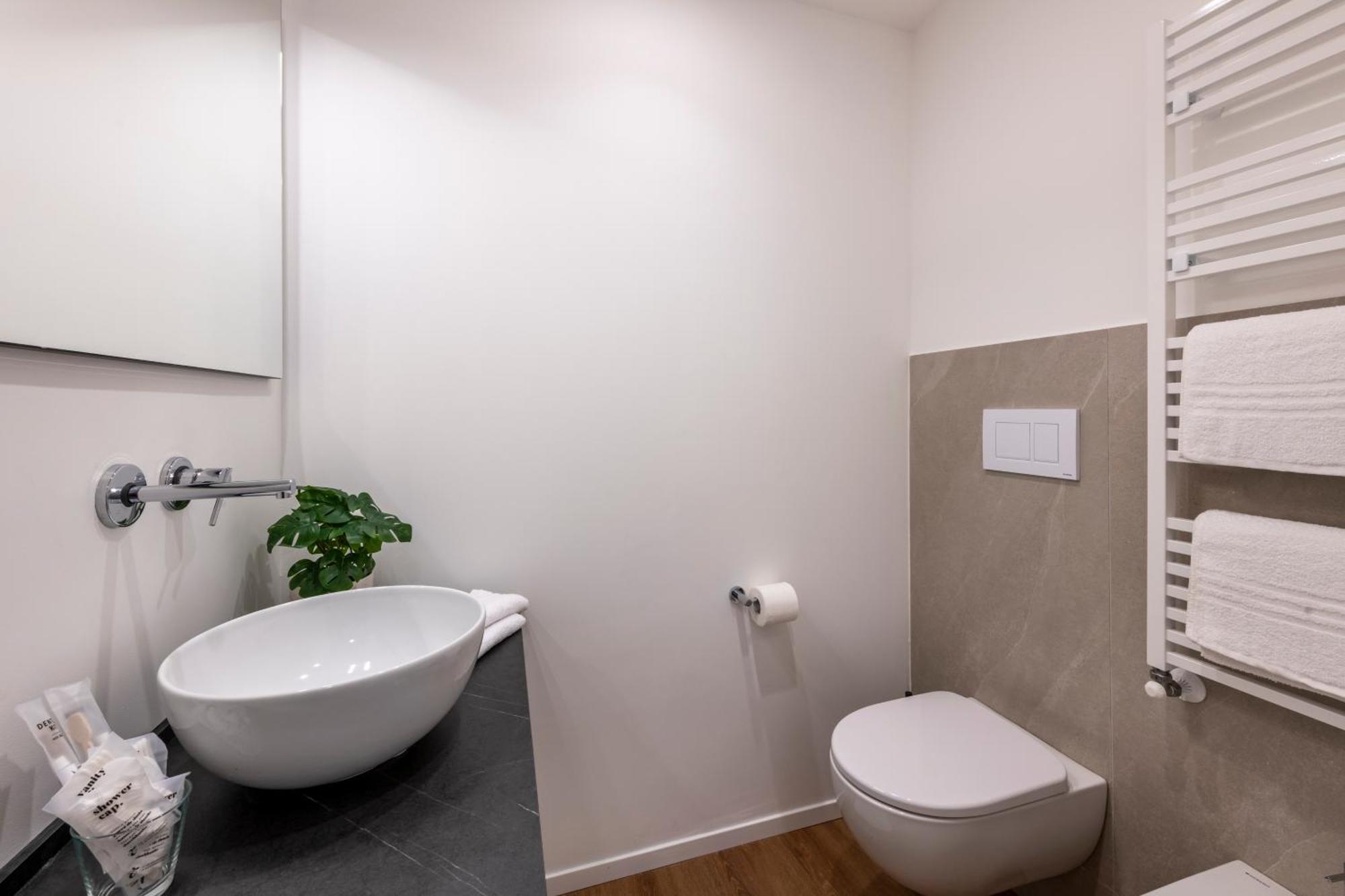 Bnbutler - Inbrera Suites - Giulianova, 1 ミラノ エクステリア 写真
