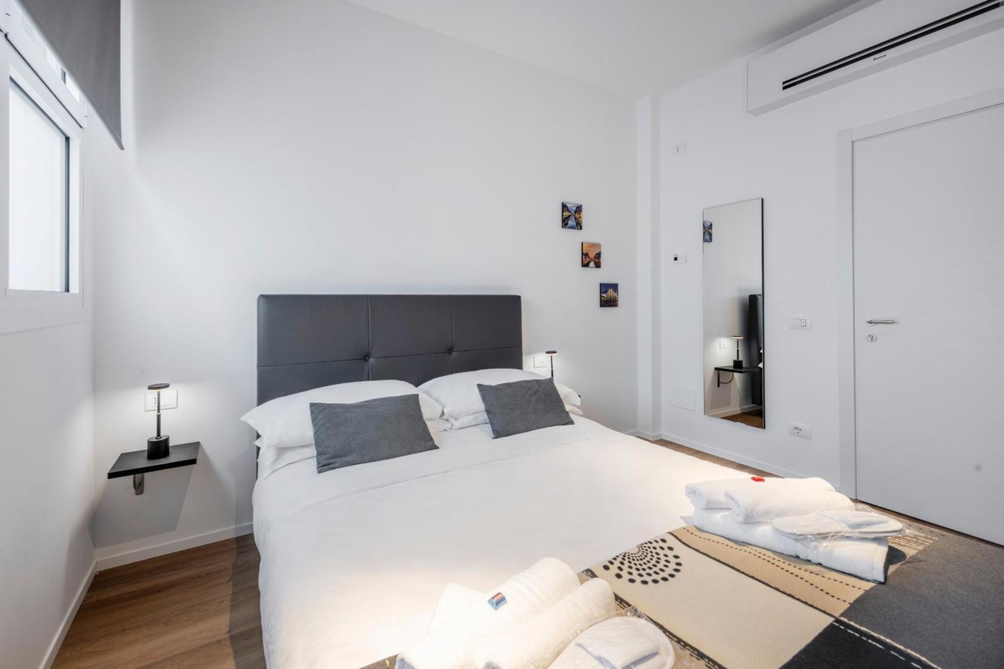 Bnbutler - Inbrera Suites - Giulianova, 1 ミラノ エクステリア 写真