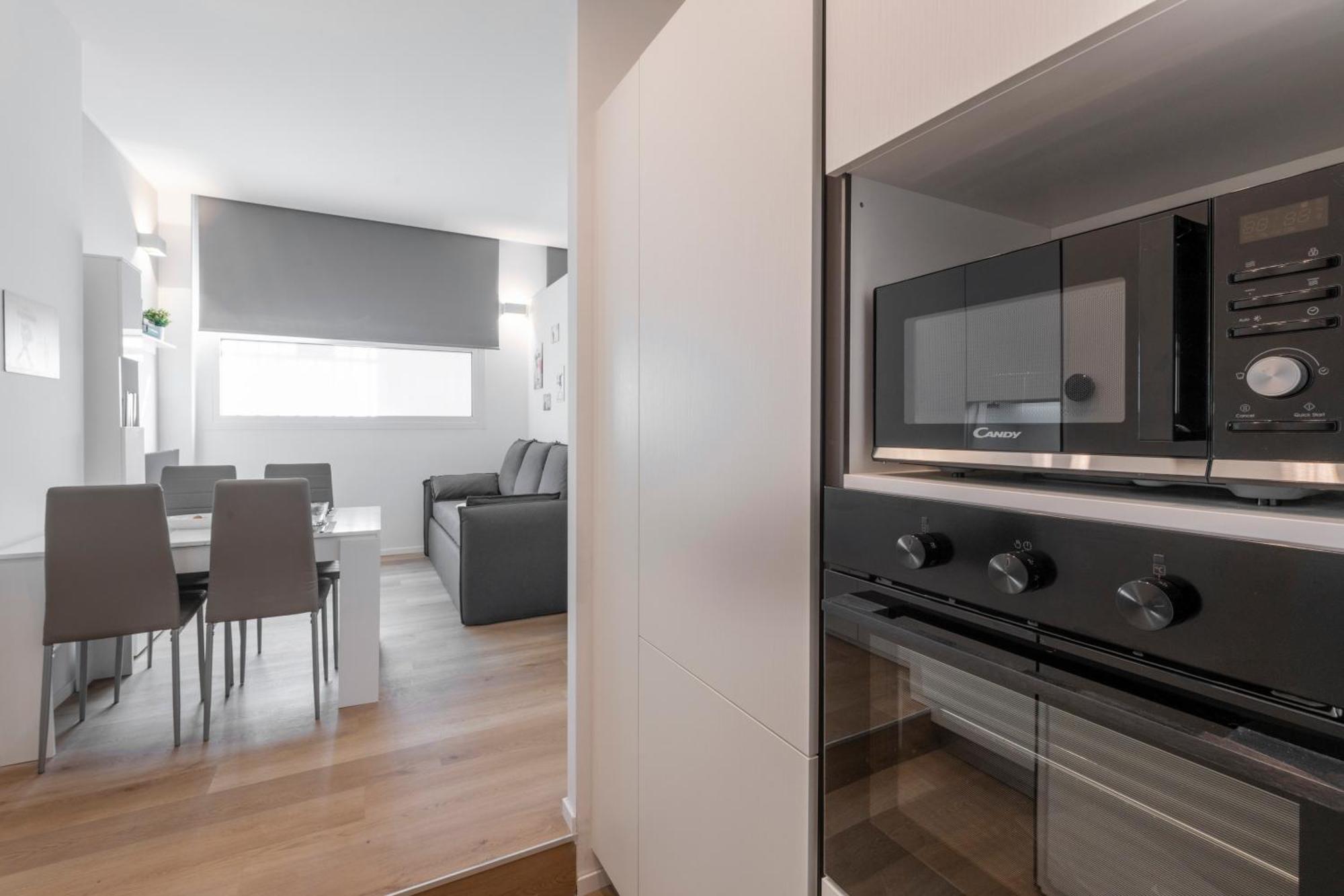 Bnbutler - Inbrera Suites - Giulianova, 1 ミラノ エクステリア 写真